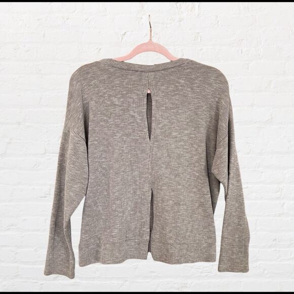 Everly ribbed sweater with open back detail - Picture 3 of 7